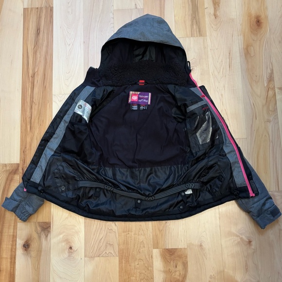 686 Girls Lily Waterproof Insulated Snow Jacket Charcoal Gray and Pink - Picture 7 of 16